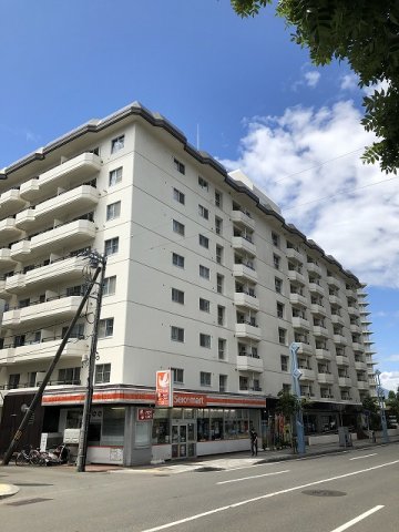 詳細情報はクリック ファミール中の島